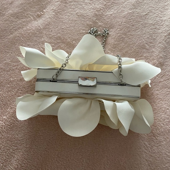 Sondra Roberts Satin Off-White Rose Box Clutch